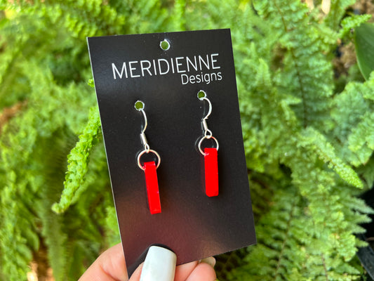 Maori - Mini Red Resin Earrings