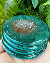 Load image into Gallery viewer, Resin coaster set - Green

