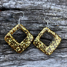 Load image into Gallery viewer, Gold glitter resin earrings
